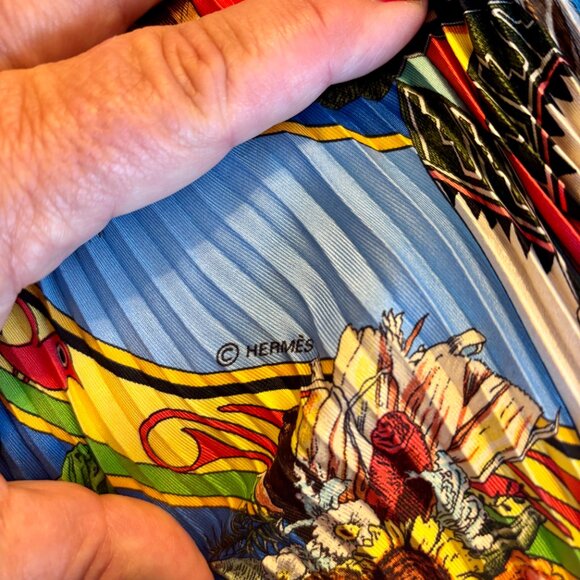 Hermes Plisse Kachina Scarf - Picture 6 of 13